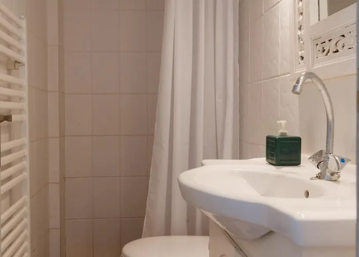 House Of The Sea Náusza